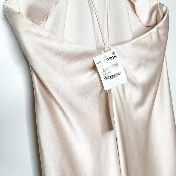 NWT Significant Other Vienna Satin Halter Gown Dress Women's Blush Size 10 - Picture 4 of 6